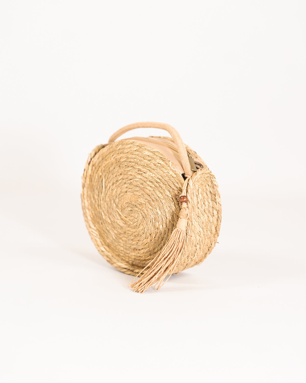 Round Straw Crossbody